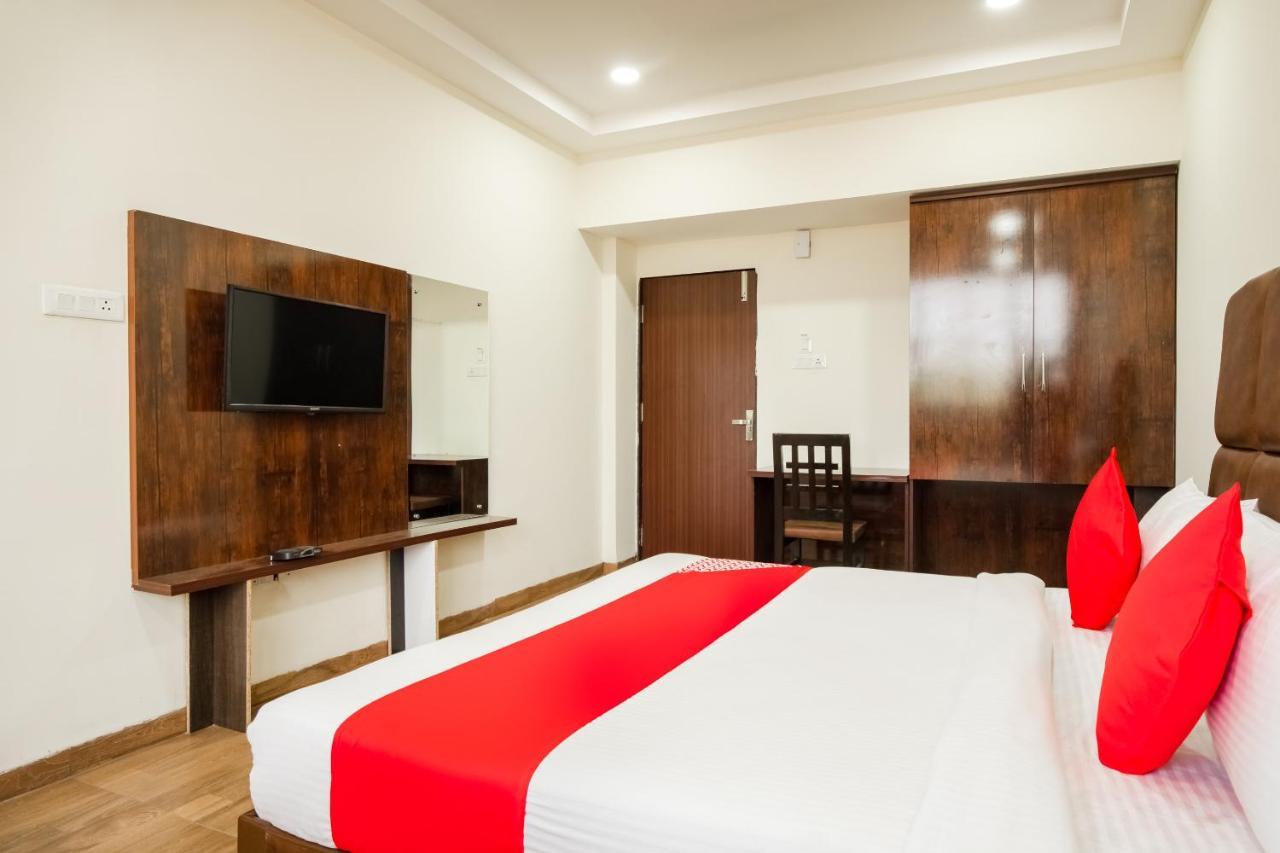 Oyo 71689 Hotel S Pride Indore Esterno foto