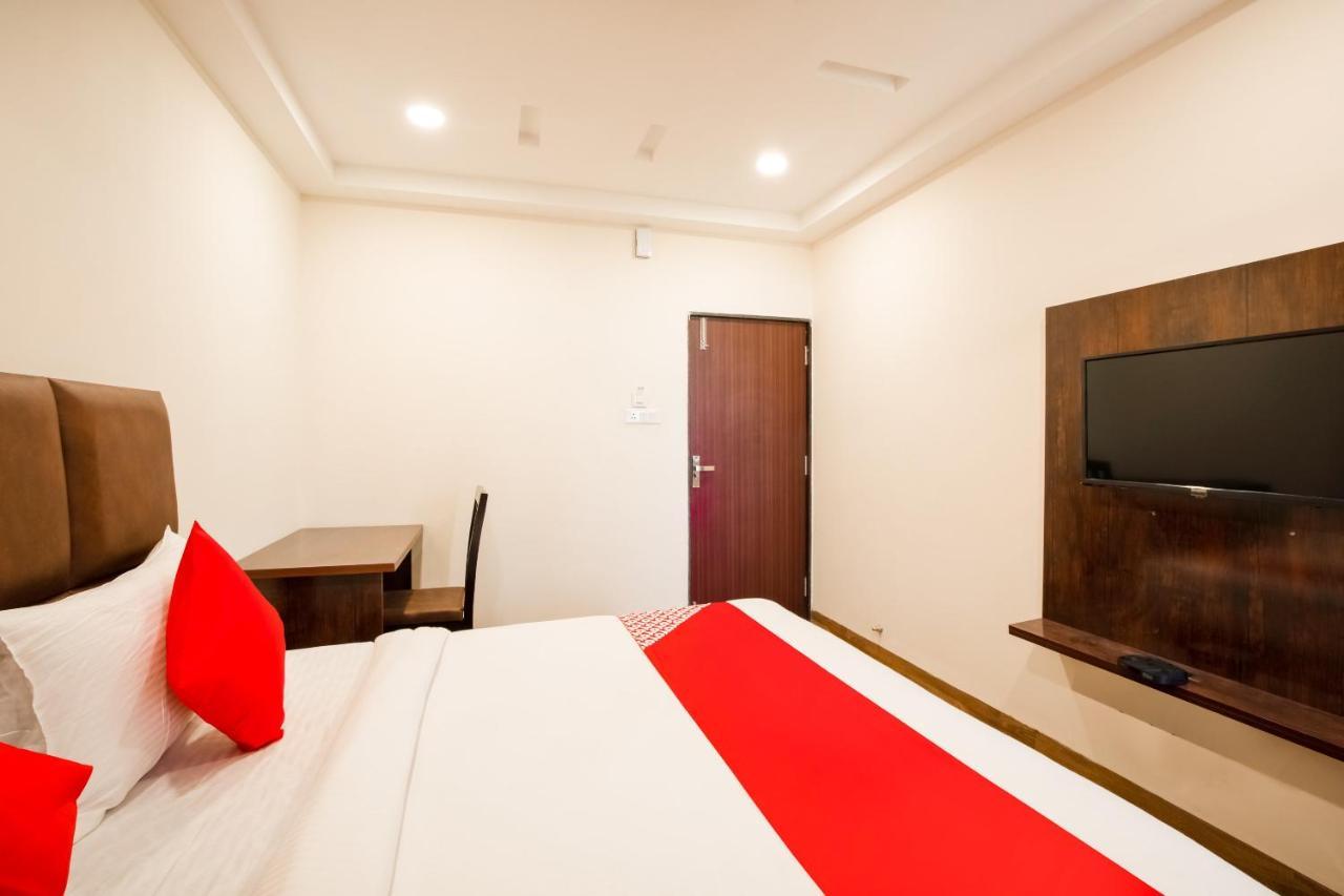 Oyo 71689 Hotel S Pride Indore Esterno foto