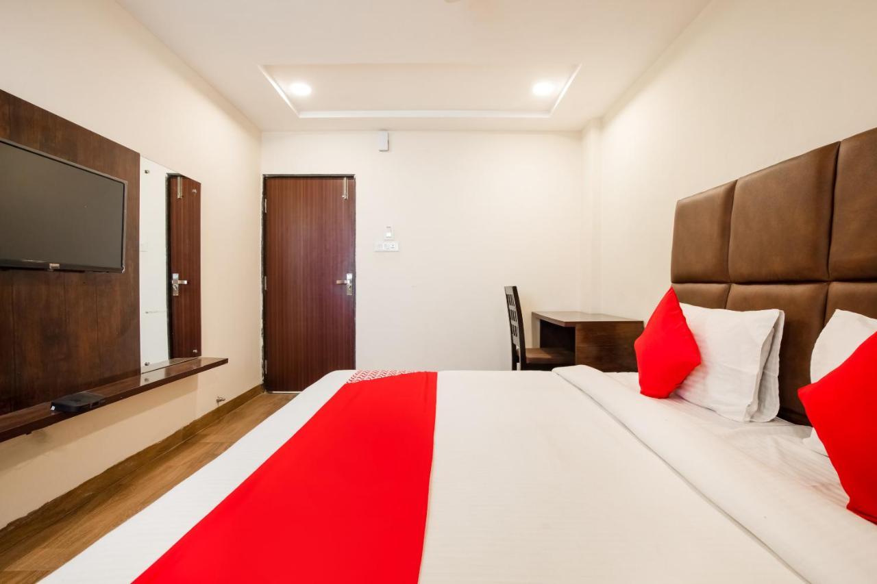 Oyo 71689 Hotel S Pride Indore Esterno foto